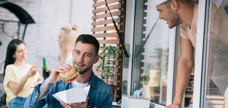 Foodtruck en cocktails van 1920